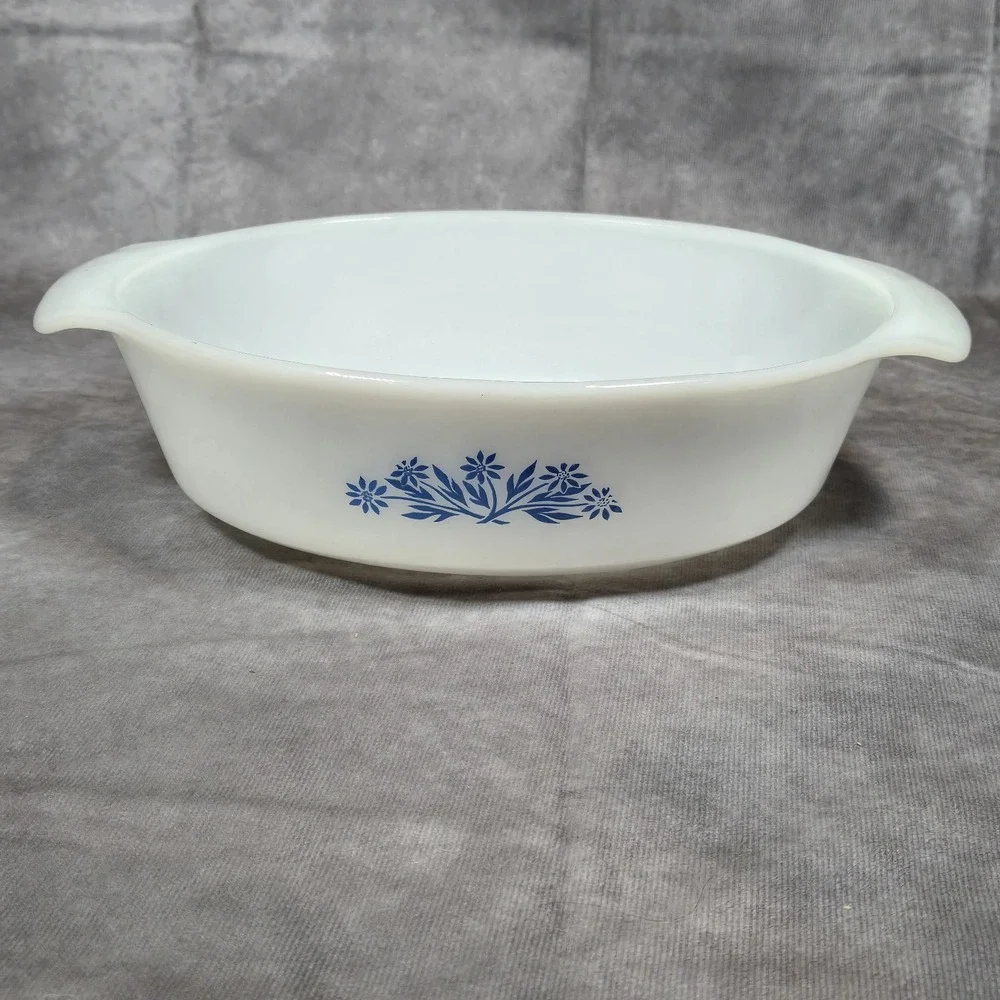 VTG Anchor Hocking Fire King #433 Blue Cornflower Oval Casserole 1.5 Qt